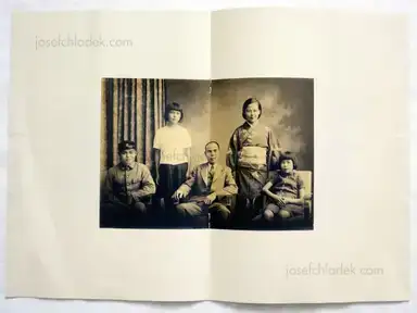 Sample page 4 for book "Matsueda, Gen – Gen Matsueda - The Founding Photography of My Family History in Japan" Sample page 4 for book "Matsueda, Gen – Gen Matsueda - The Founding Photography of My Family History in Japan"