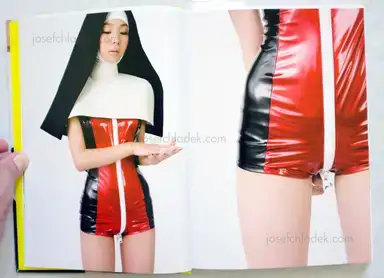 Sample page 8 for book "Susaki, Yuji – Yuji Susaki - Cosplay made in Japan" Sample page 8 for book "Susaki, Yuji – Yuji Susaki - Cosplay made in Japan"