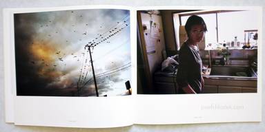 Sample page 4 for book  Takashi Kuraya – A Glimmer of Light カーテンを開けて