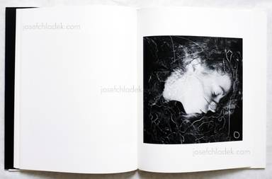 Sample page 8 for book  Maki Umaba – Absence