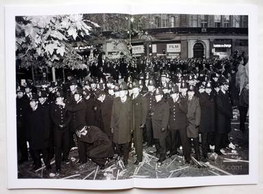 Sample page 18 for book "Waplington, Nick – Nick Waplington - Made Glorious Summer" Sample page 18 for book "Waplington, Nick – Nick Waplington - Made Glorious Summer"