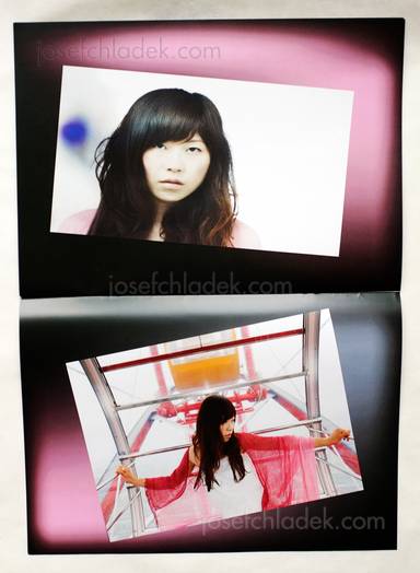 Sample page 4 for book  Kenichi Ide – I think women are traveling by makeup 女は化粧で旅をするんじゃないかな