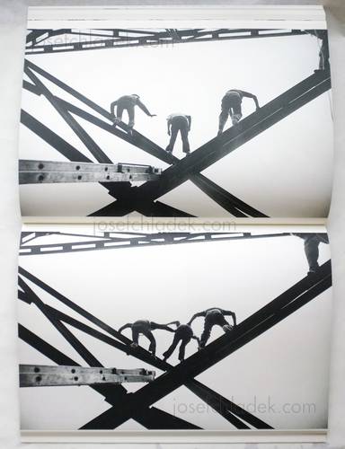 Sample page 11 for book "Metinides, Enrique – Enrique Metinides - Series" Sample page 11 for book "Metinides, Enrique – Enrique Metinides - Series"