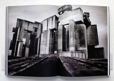 Sample page 15 for book Andreas H. Bitesnich – So far - 25 years of photography