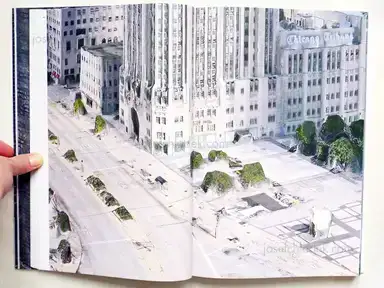 Sample page 15 for book "Bochsler Regula & Sarasin, Philipp – Regula Bochsler & Philipp Sarasin - The Rendering Eye: Urban America Revisited" Sample page 15 for book "Bochsler Regula & Sarasin, Philipp – Regula Bochsler & Philipp Sarasin - The Rendering Eye: Urban America Revisited"