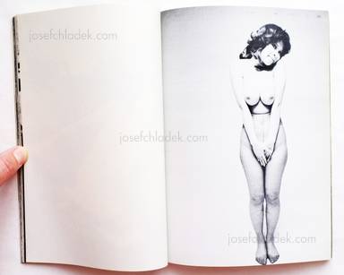 Sample page 7 for book  Nobuyoshi Araki – Five Girls (荒木経惟 ファイブ　ガールズ)