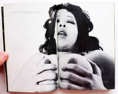 Sample page 7 for book "Araki, Nobuyoshi – Nobuyoshi Araki - Geribara 5 - Five Girls (荒木経惟 ファイブ ガールズ)" Sample page 7 for book "Araki, Nobuyoshi – Nobuyoshi Araki - Geribara 5 - Five Girls (荒木経惟 ファイブ ガールズ)"