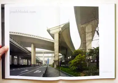 Sample page 13 for book "Erlacher, Gisela – Gisela Erlacher - Himmel aus Beton - Skies of Concrete" Sample page 13 for book "Erlacher, Gisela – Gisela Erlacher - Himmel aus Beton - Skies of Concrete"