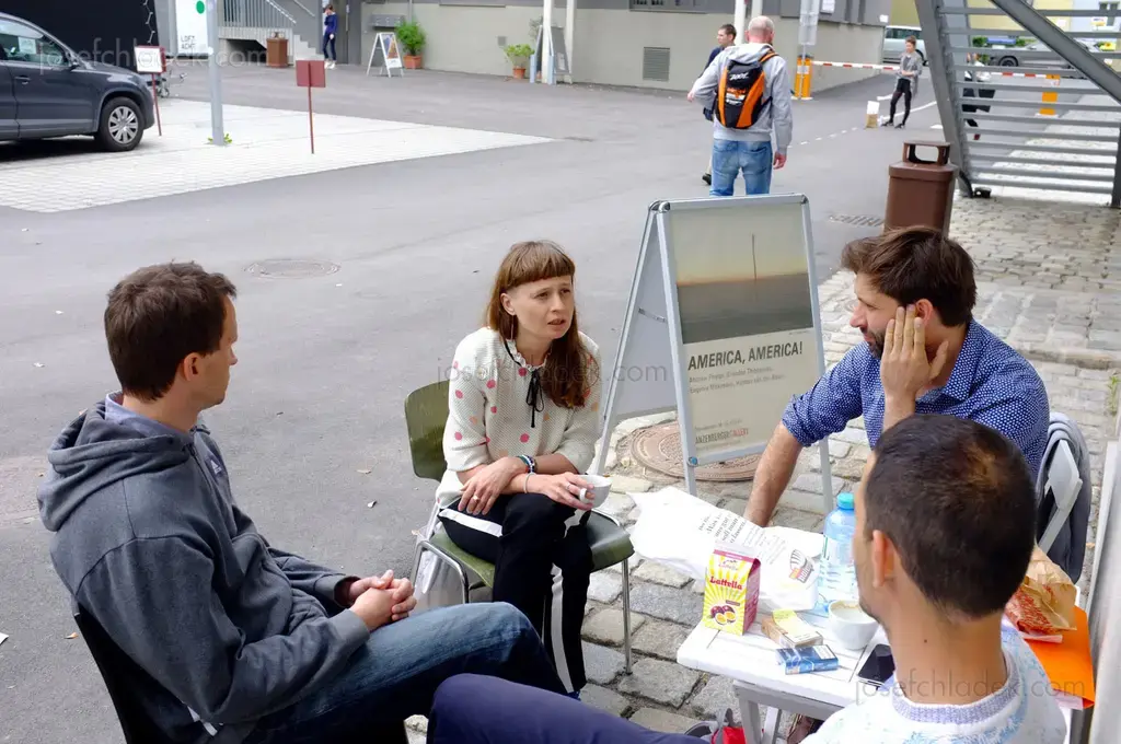 Ania Nałęcka talking