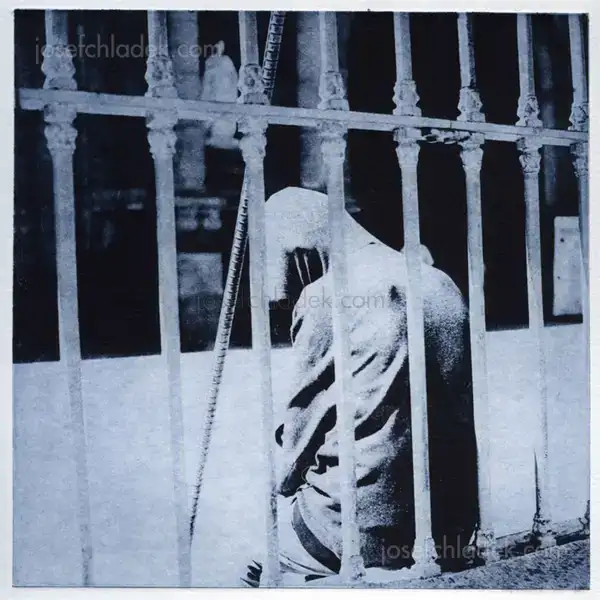 David Mondedeu - Blue is the First Light - Spread 30