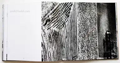 Sample page 7 for book "Giacomelli, Mario – Mario Giacomelli - Hinter dem Schleier der Realität / Under the Skin of Reality" Sample page 7 for book "Giacomelli, Mario – Mario Giacomelli - Hinter dem Schleier der Realität / Under the Skin of Reality"