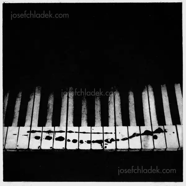 David Mondedeu - Variations on a Song - Spread 4