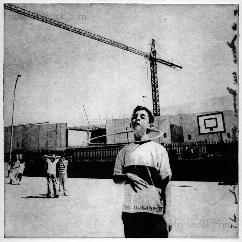 David Mondedeu - Variations on a Song - Spread 19