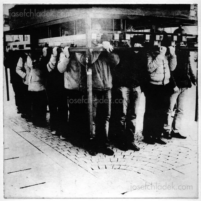 David Mondedeu - Variations on a Song - Spread 23