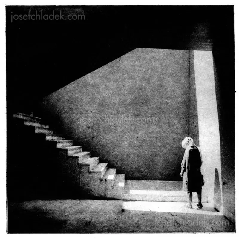 David Mondedeu - Variations on a Song - Spread 33