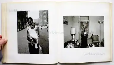 Sample page 9 for book "Davidson, Bruce – Bruce Davidson - East 100th Street" Sample page 9 for book "Davidson, Bruce – Bruce Davidson - East 100th Street"