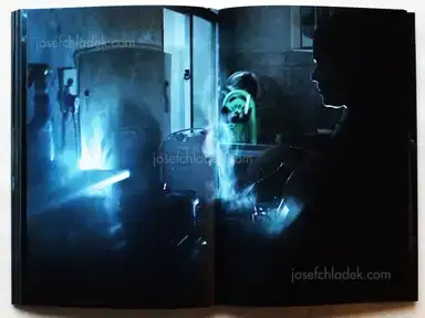 Sample page 4 for book "de Middel, Cristina – Cristina de Middel - Sharkification" Sample page 4 for book "de Middel, Cristina – Cristina de Middel - Sharkification"