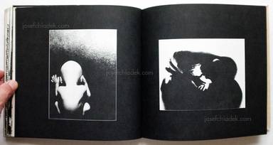 Sample page 21 for book  Daido Moriyama – Japan: A Photo Theater (Nippon Gekijō Shashinchō, 森山大道 にっぽん劇場写真帖)
