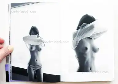 Sample page 21 for book "Fujishiro, Meisa – Meisa Fujishiro - Sketches of Tokyo" Sample page 21 for book "Fujishiro, Meisa – Meisa Fujishiro - Sketches of Tokyo"