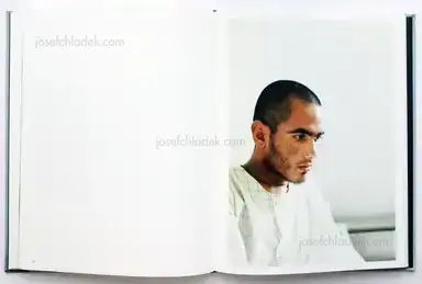 Sample page 9 for book "Duley, Giles – Giles Duley - One Second of Light" Sample page 9 for book "Duley, Giles – Giles Duley - One Second of Light"