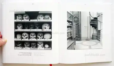 Sample page 3 for book "Niedermeyer, Ronnie – Ronnie Niedermeyer - Zeit und Wien / Time and Vienna" Sample page 3 for book "Niedermeyer, Ronnie – Ronnie Niedermeyer - Zeit und Wien / Time and Vienna"