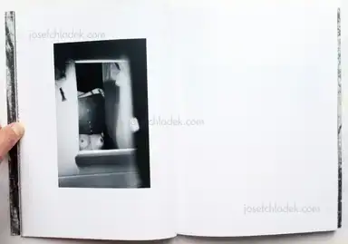 Sample page 8 for book "Peluffo, Lucía – Lucía Peluffo - Somos uno. Somos dos." Sample page 8 for book "Peluffo, Lucía – Lucía Peluffo - Somos uno. Somos dos."