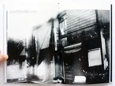 Sample page 6 for book "Nakai, Hiroyasu – Hiroyasu Nakai - North Point (中居裕恭写真集 北点)" Sample page 6 for book "Nakai, Hiroyasu – Hiroyasu Nakai - North Point (中居裕恭写真集 北点)"