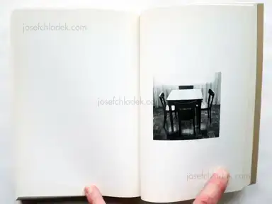 Sample page 4 for book "Feldmann, Hans-Peter – Hans-Peter Feldmann - Bilder / Pictures. Kunstraum München, 4.3.-31.2.1975." Sample page 4 for book "Feldmann, Hans-Peter – Hans-Peter Feldmann - Bilder / Pictures. Kunstraum München, 4.3.-31.2.1975."