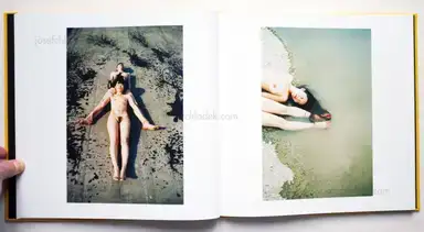 Sample page 17 for book "Hang, Ren – Ren Hang - Republic" Sample page 17 for book "Hang, Ren – Ren Hang - Republic"