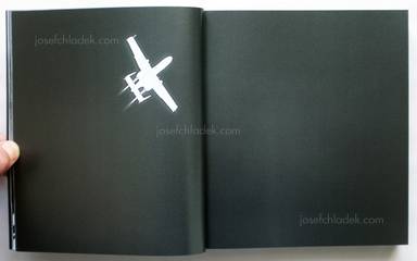 Sample page 17 for book "Mosse, Richard – Richard Mosse - Incoming" Sample page 17 for book "Mosse, Richard – Richard Mosse - Incoming"