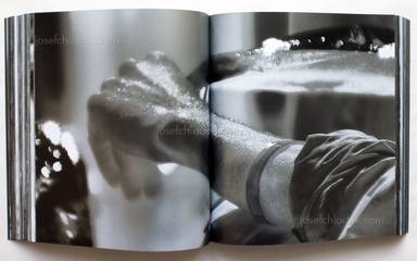 Sample page 9 for book "Mosse, Richard – Richard Mosse - Incoming" Sample page 9 for book "Mosse, Richard – Richard Mosse - Incoming"