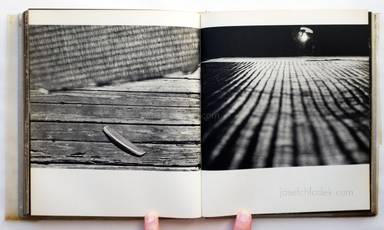 Sample page 7 for book  Shomei Tomatsu – Nippon (東松照明 - 日本)