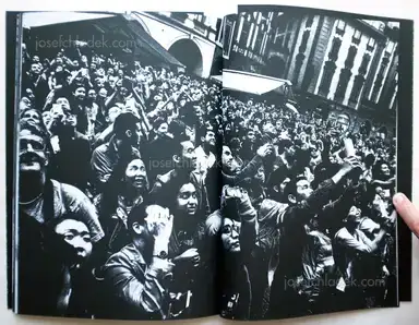 Sample page 2 for book "Van de Pas, Jamèl – Jamèl Van de Pas - Berlin Prague Budapest" Sample page 2 for book "Van de Pas, Jamèl – Jamèl Van de Pas - Berlin Prague Budapest"