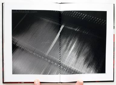 Sample page 4 for book "Lai, Eden – Eden Lai - Monochrome" Sample page 4 for book "Lai, Eden – Eden Lai - Monochrome"