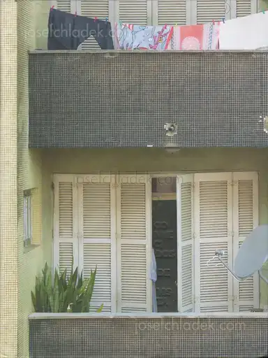 Letícia Lampert - Conhecidos de Vista/ Known by Sight Letícia Lampert - Conhecidos de Vista/ Known by Sight