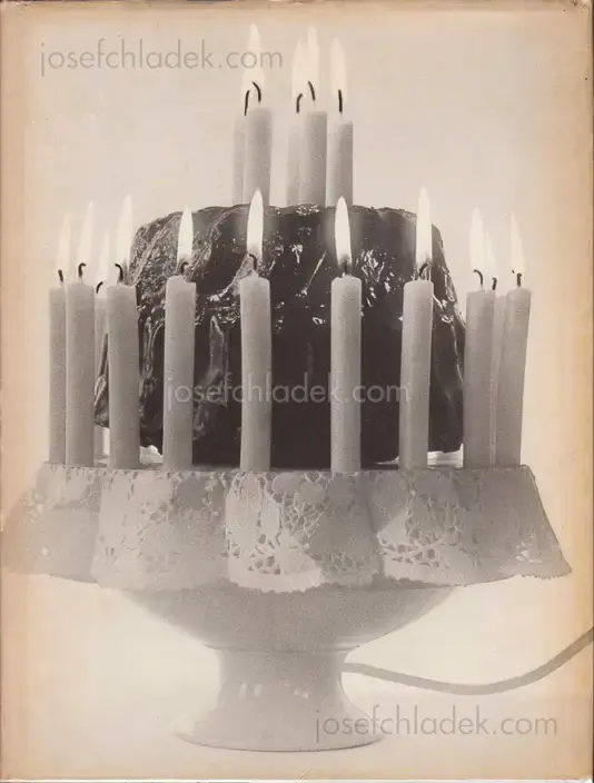 Cover of Herbert Schwöbel & Günther Kieser - Hessischer Rundfunk. 81 Funkhausbilder.