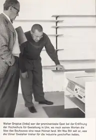 Braun - "Max Bill führt Walter Gropius durch die neueröffneten Gebäude der Hochschule für Gestaltung Ulm" - Werbeprospekt / advertising leaflet