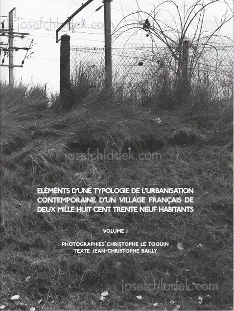 Cover of Christophe Le Toquin - Éléments d'une typologie de l'urbanisation contemporaine d'un village français de deux mille huit cent trente neuf habitants - Vol #1